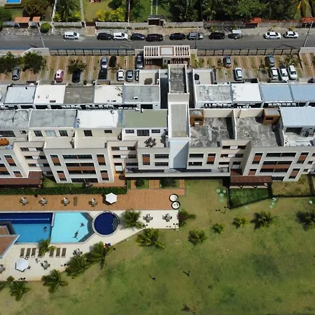 Flat Em Guarajuba Com Excelente Estrutura Apartment Exterior photo