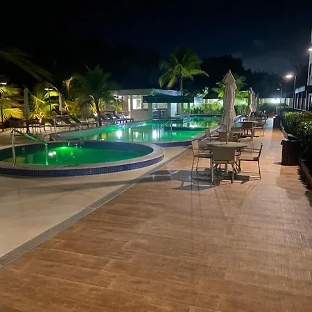 Flat Em Guarajuba Com Excelente Estrutura Apartment Exterior photo